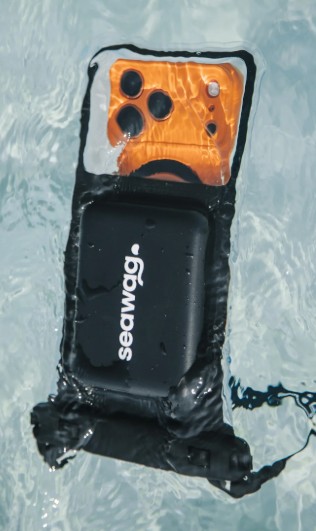 SEAWAG SMARTPHONE WATERPROOF CASE  6.9" WITH FLOATING FOAM
